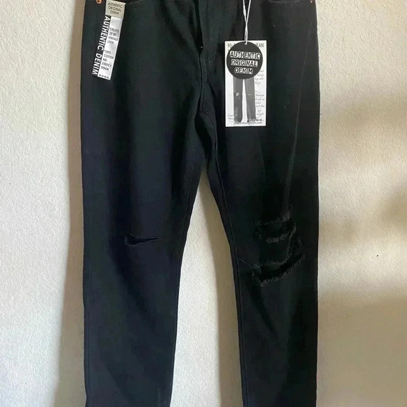 S.O.N.G. 90’s Boyfriend Low Rise Stretch Denim Distressed Black Jeans Size 9/29 - Picture 4 of 10